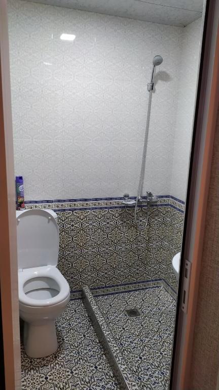 Alisher Hotel