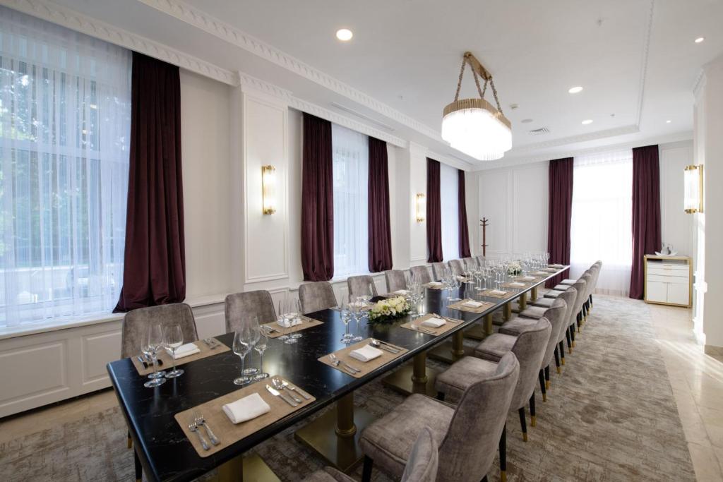LOTTE City Tashkent Palace