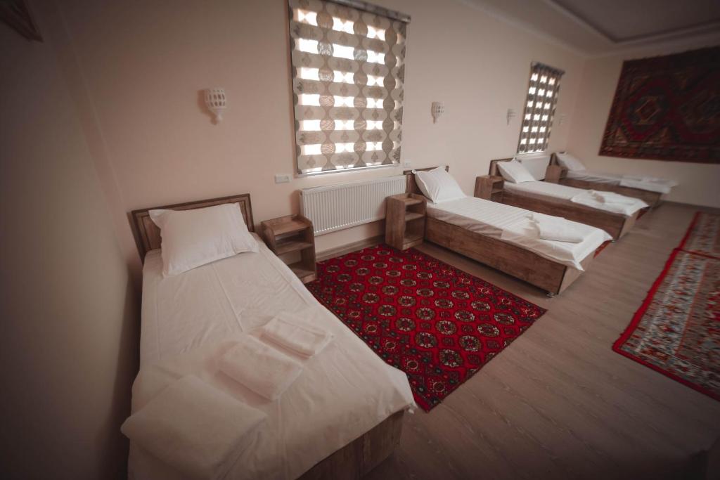 Oqilanur Guest House