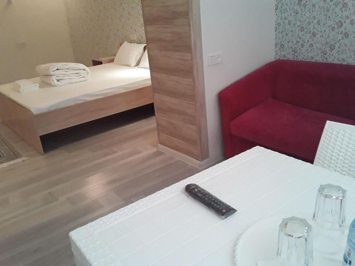 Azmir Hotel