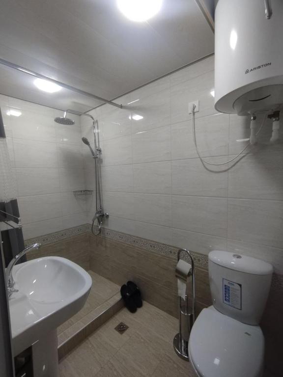 Qozi Hotel