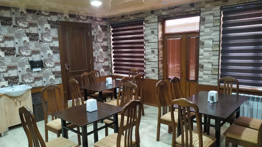 Alisher Hotel