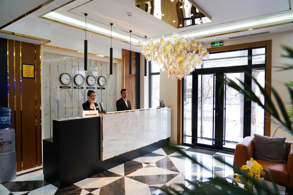 梅迪纳敦酒店