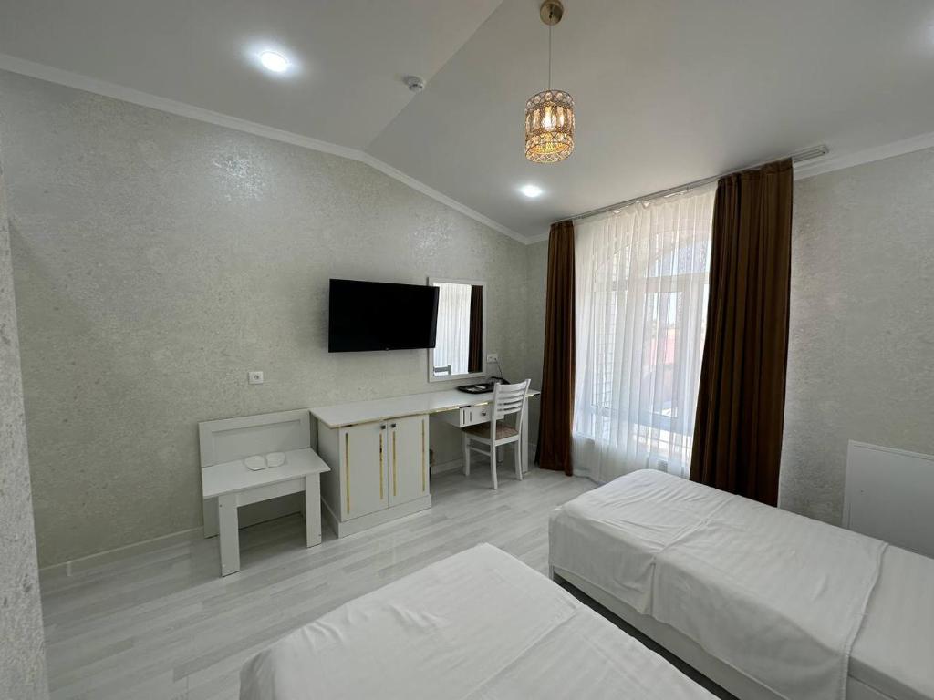 Ideal Hotel