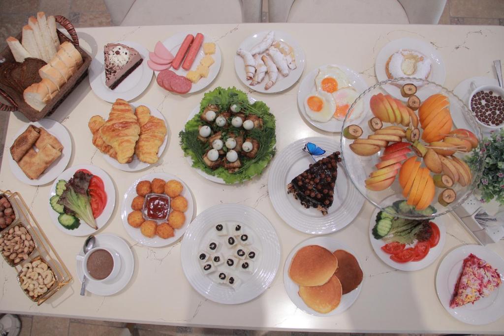 Nur Makon Hotel