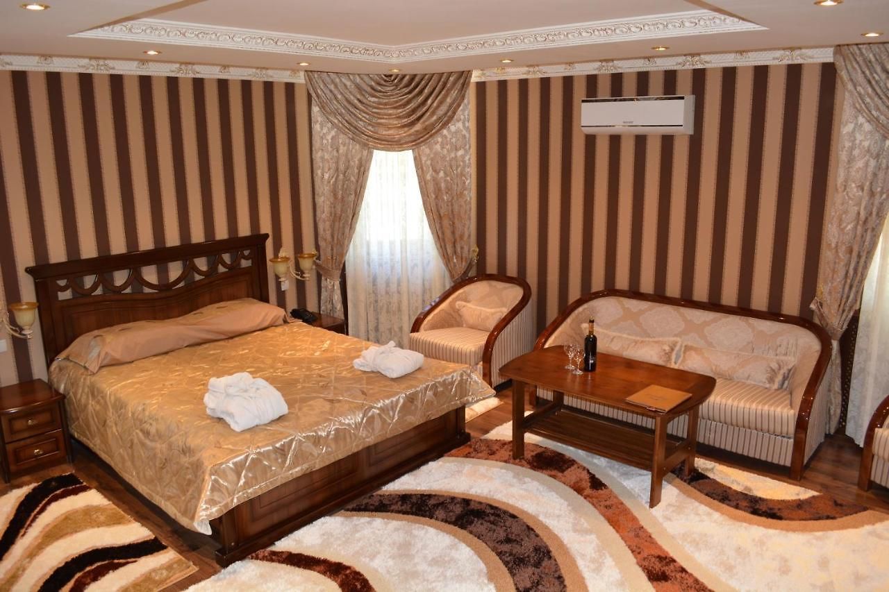 Papillon Hotel