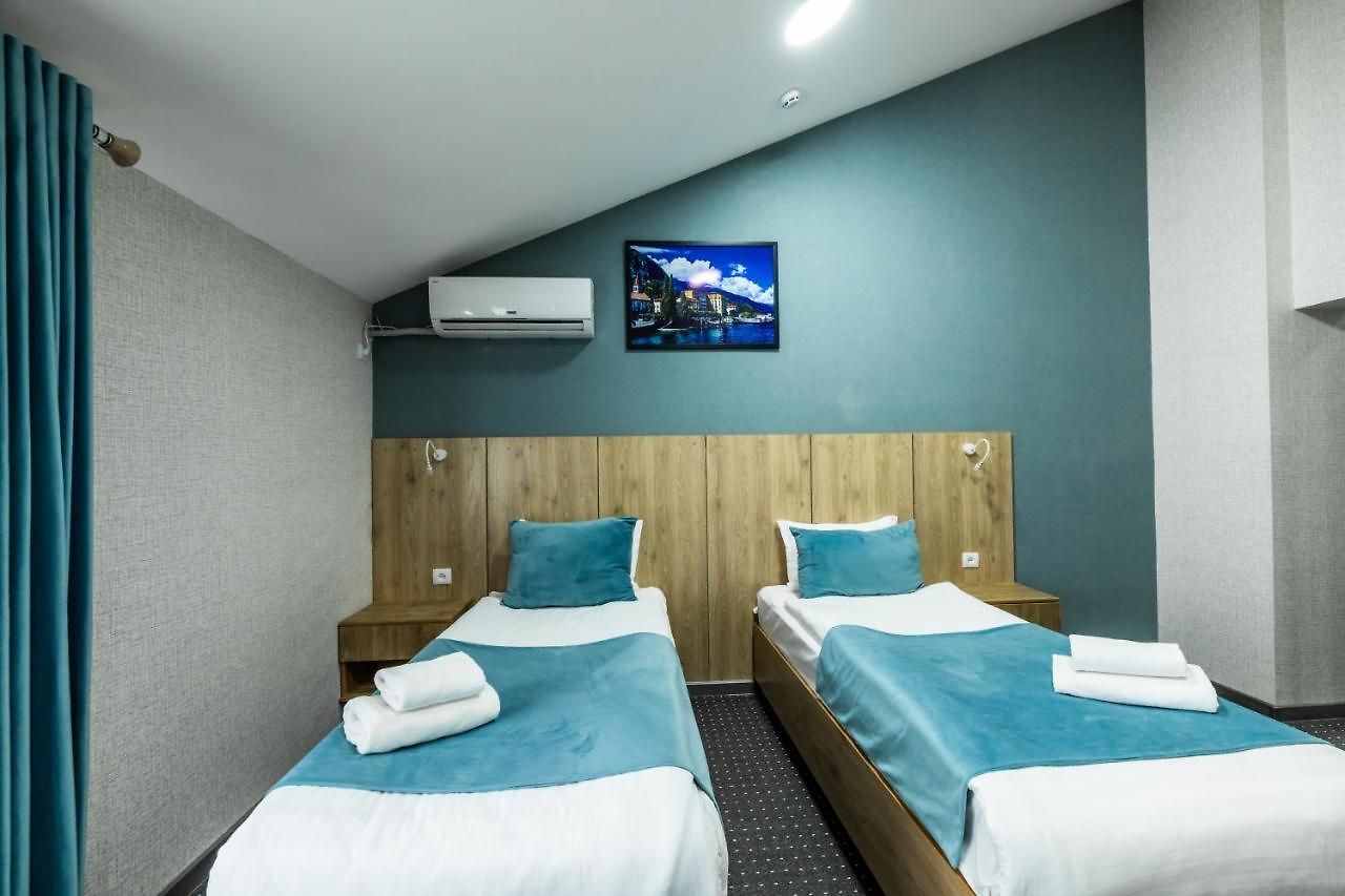 Bobur Hotel
