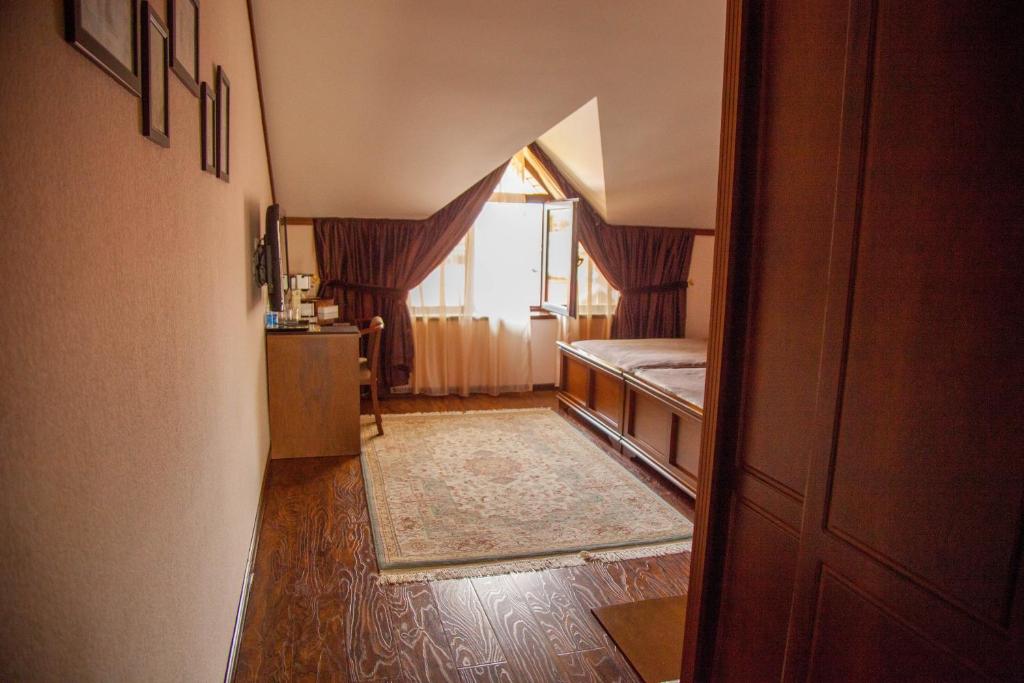 Platan Hotel
