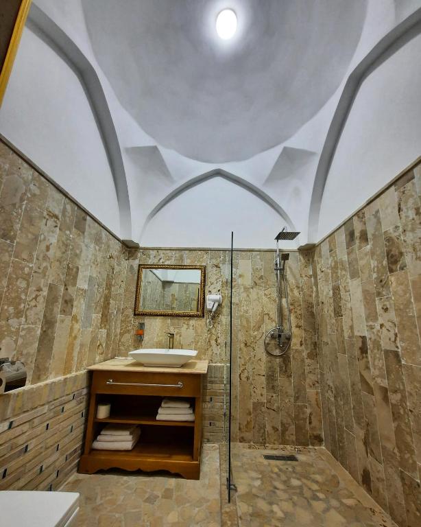 Marhaba boutique Madrasah 15th-16th century