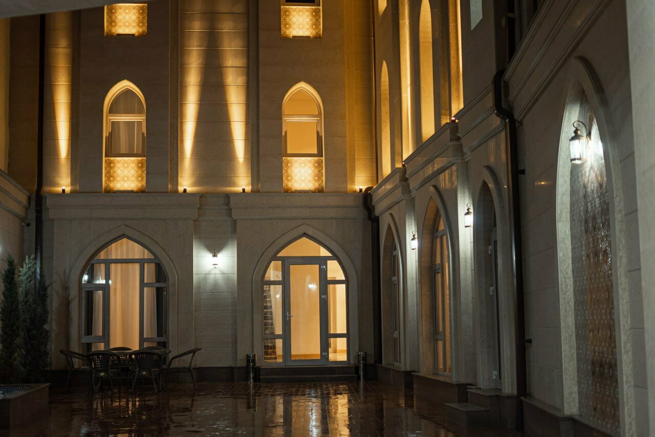 5 Wood Hotel & Spa