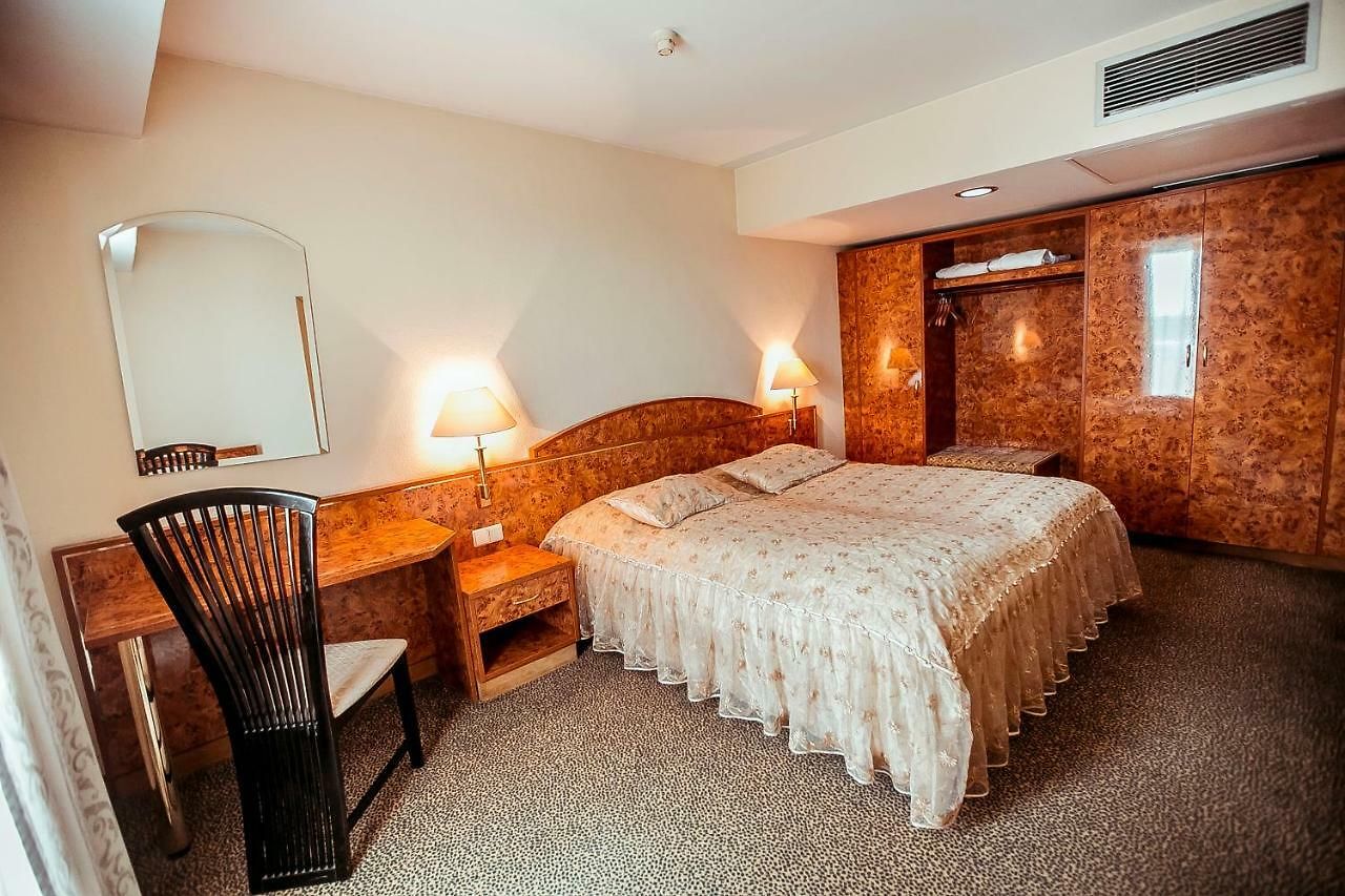 Shodlik Palace Hotel