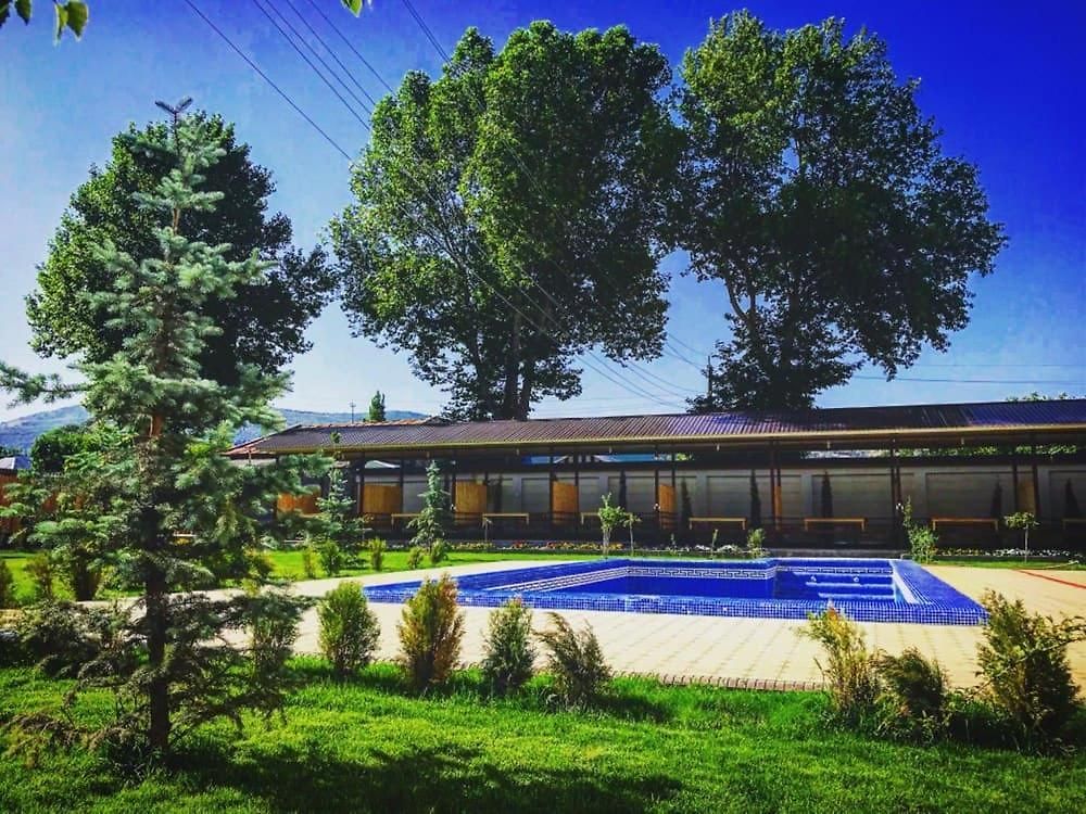 NUR Hotel & Resort