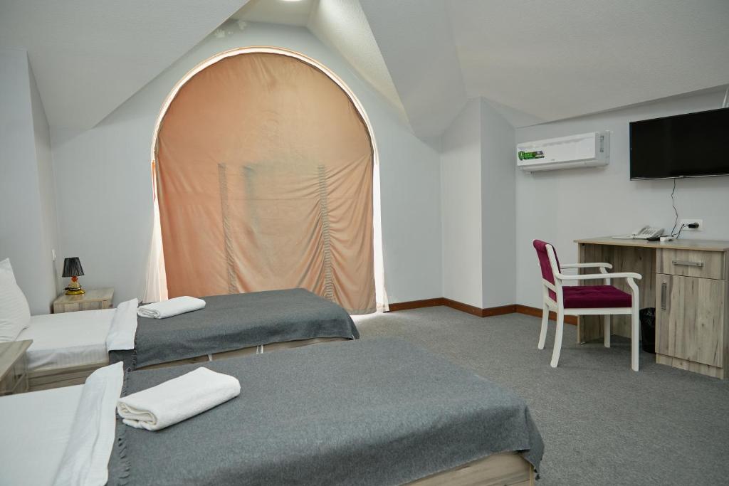 Muqaddas Hotel