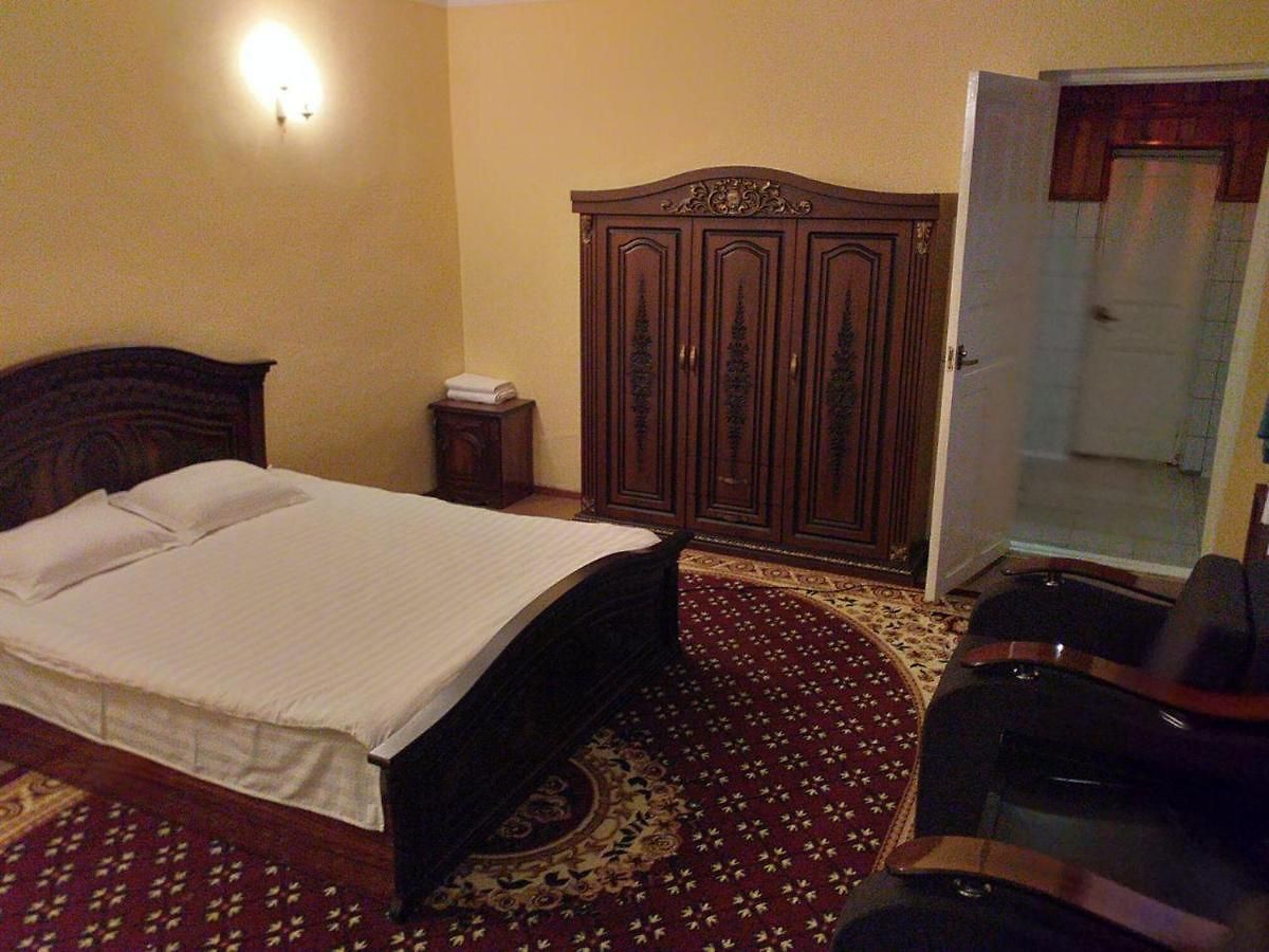 Amir HOTEL