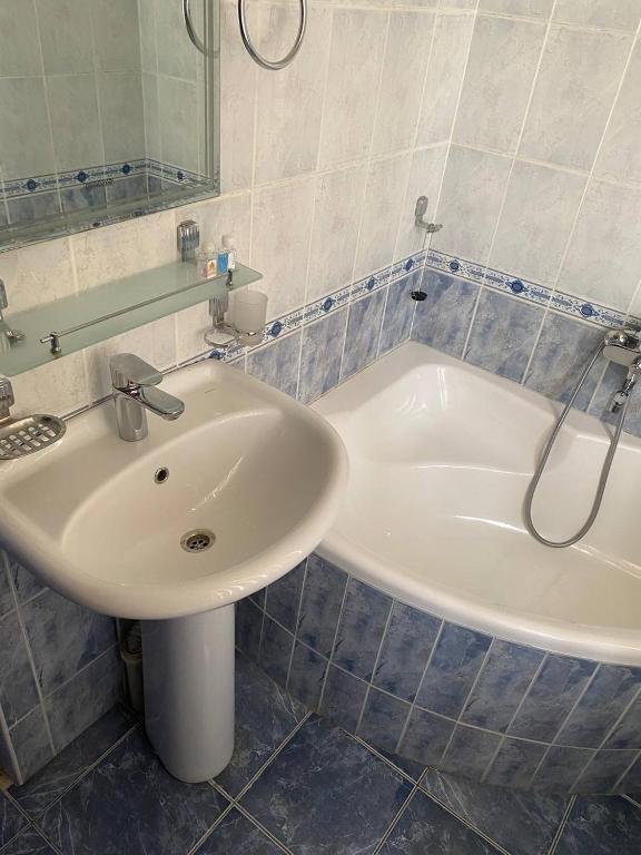 Real Tashkent Hotel