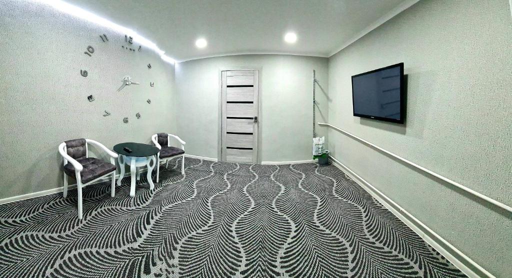 Status House