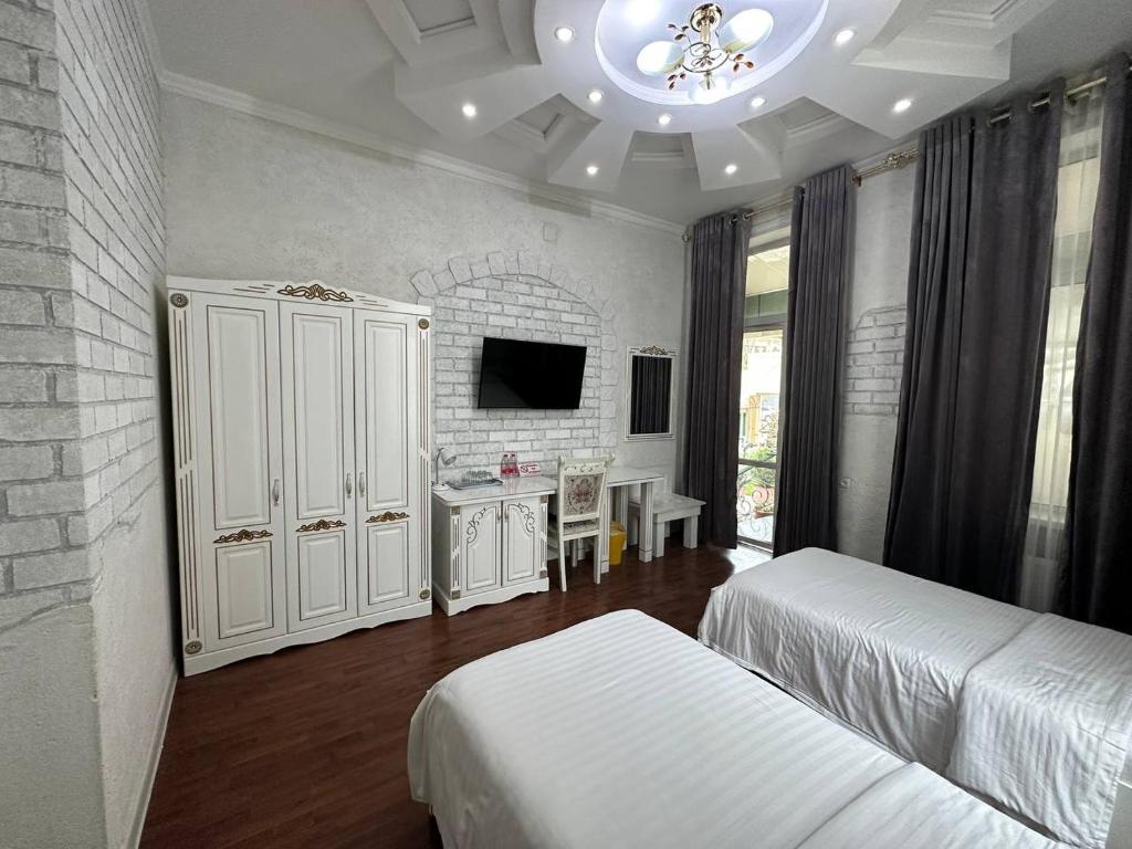 Ideal Hotel