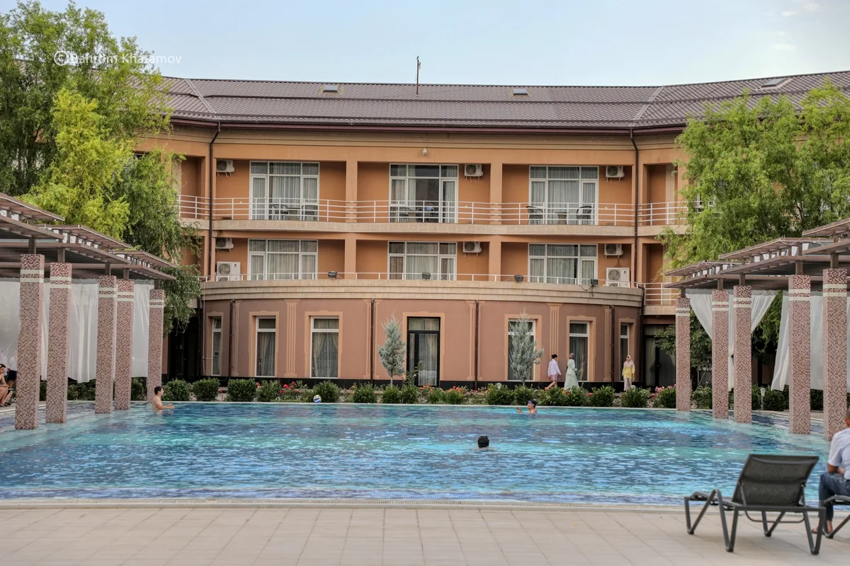 Charos Family Resort