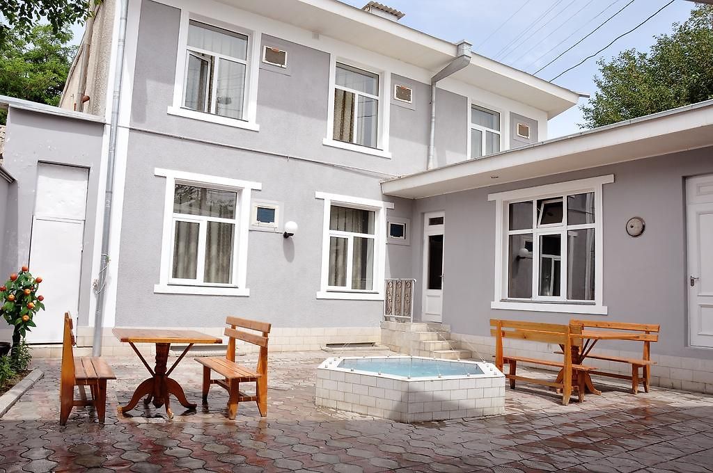 Lux Hotel