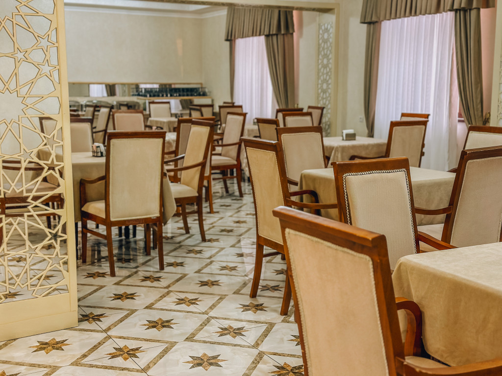 Pakhlavon Hotel