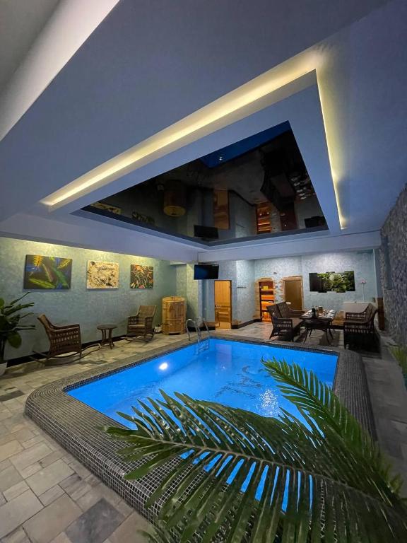 Life Hotel
