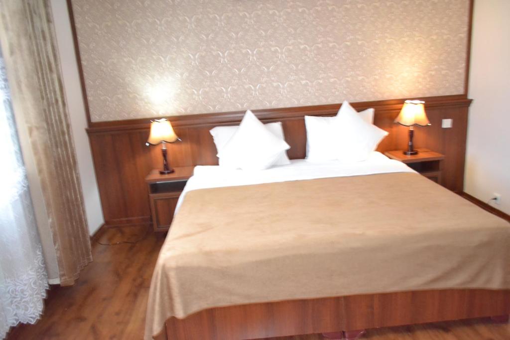 Hotel Erkin Palace