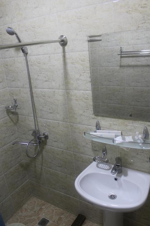 Taxtapul Hotel