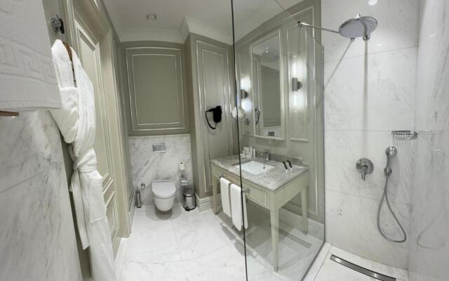 T-CITY PRESIDENTIAL HOTEL