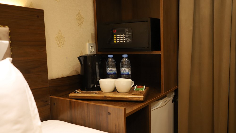 Mekhnat Hotel