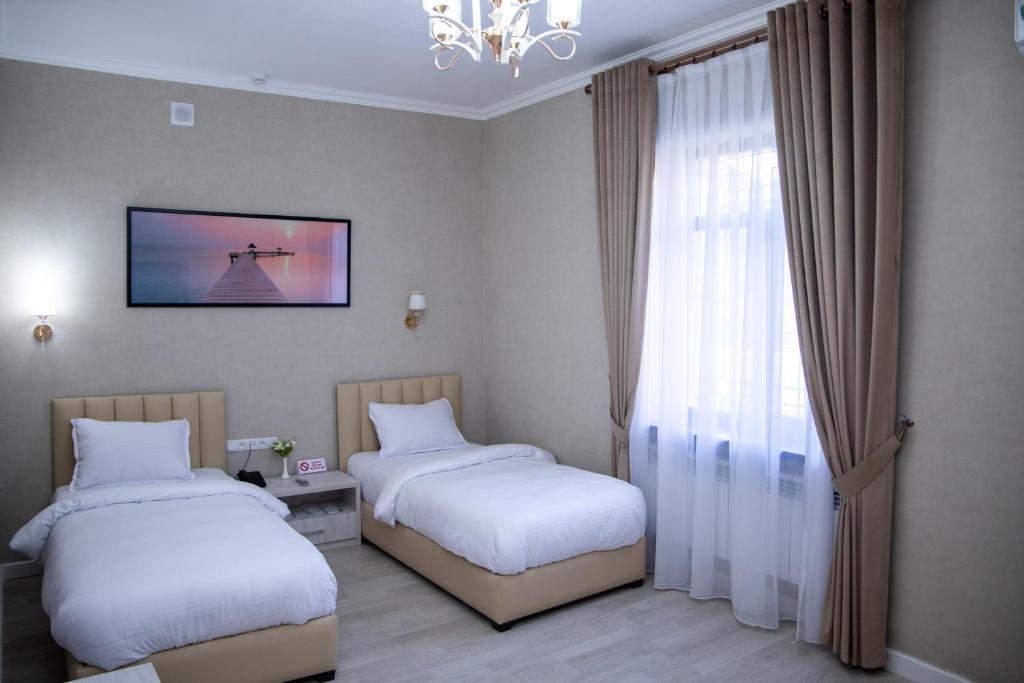 Turon Lux Hotel