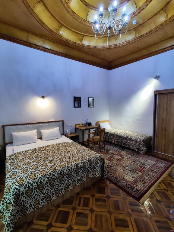 Chorsu Inn Guest House