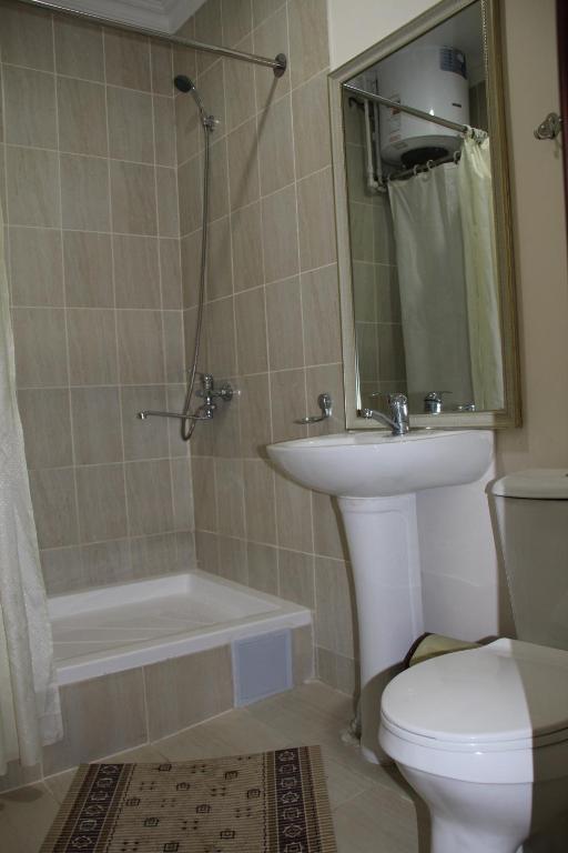 Grand Way Hotel