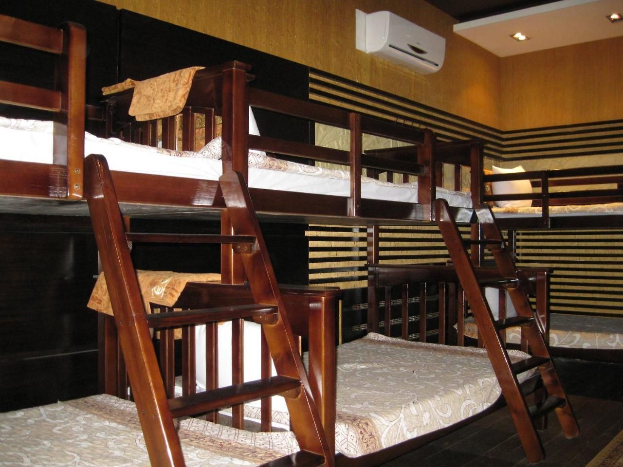 Homestay B&B Hostel
