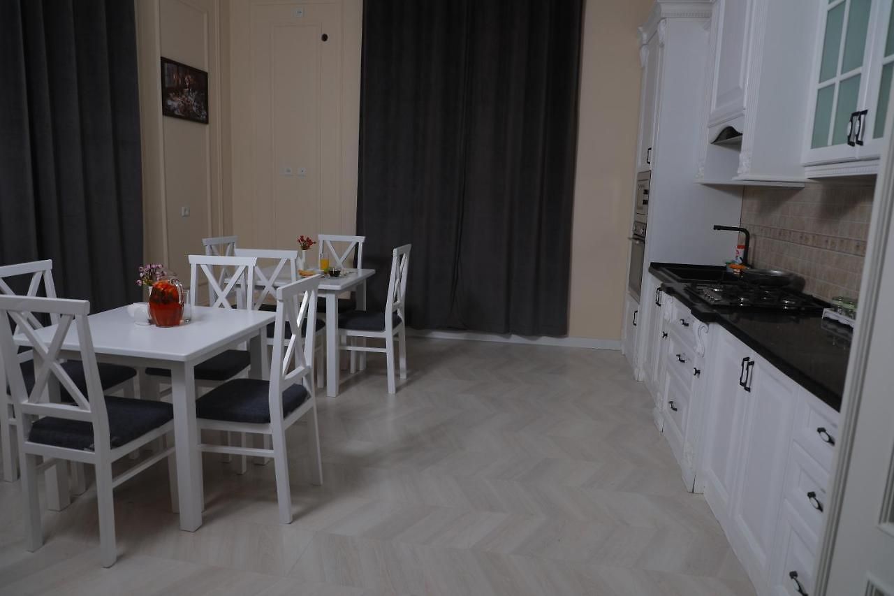 Grand Villa Hotel