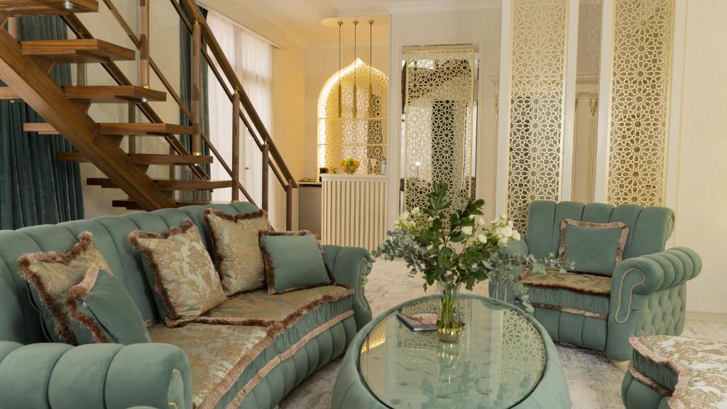 Dilimah Premium Luxury Hotel
