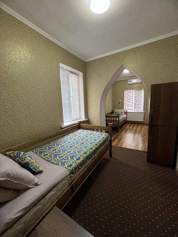 Status House