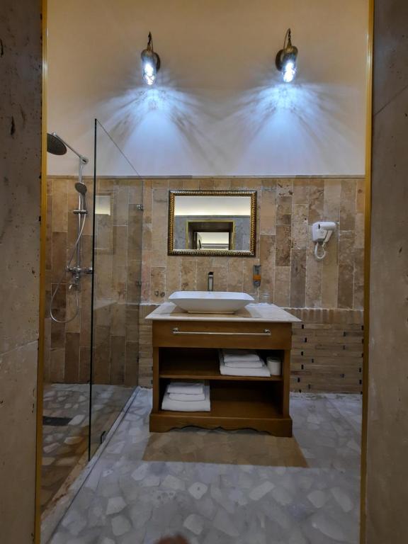 Marhaba boutique Madrasah 15th-16th century