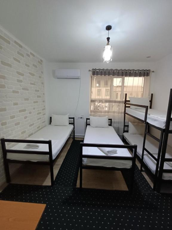 HOSTEL CHINOR