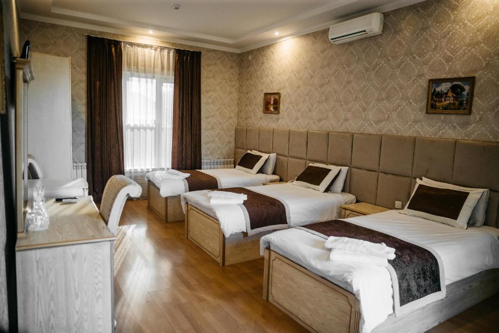 Shahlo Hotel