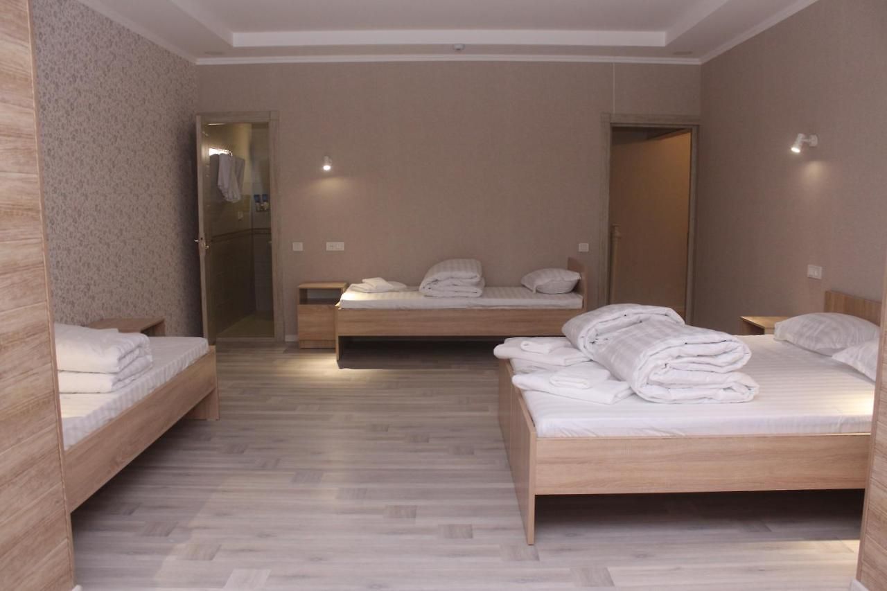 Azmir Hotel
