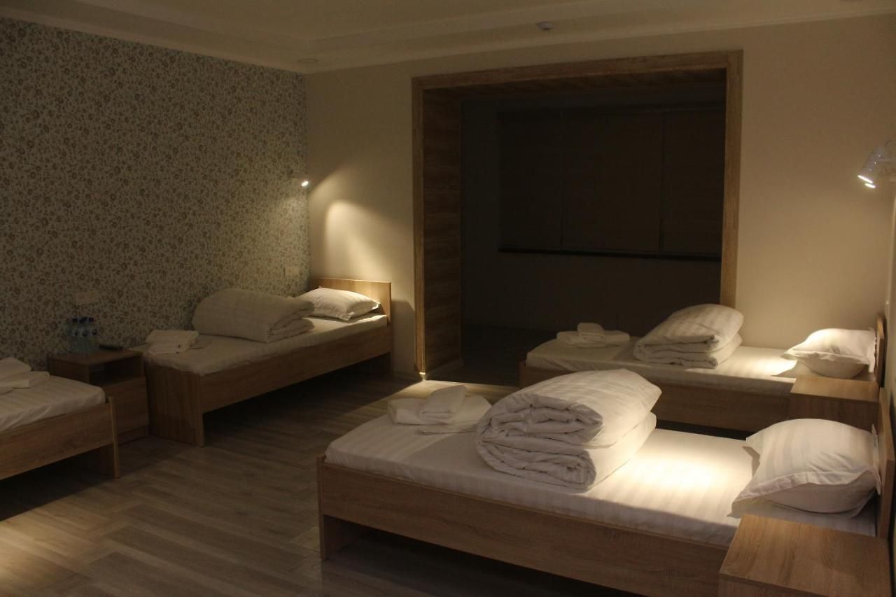 Azmir Hotel