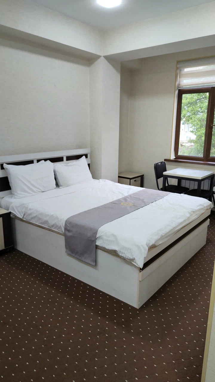 Premium Hotel 777