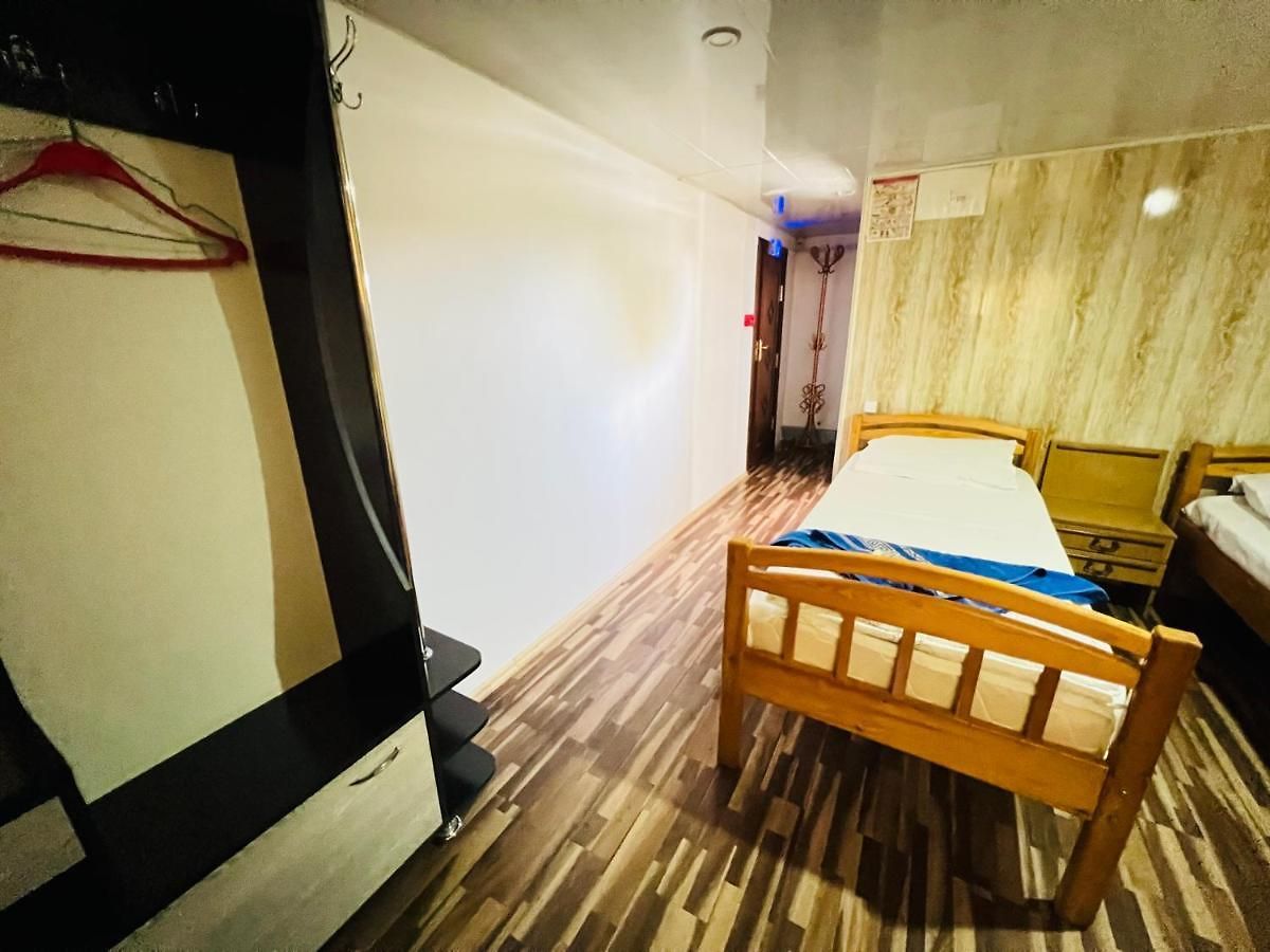 河畔酒店