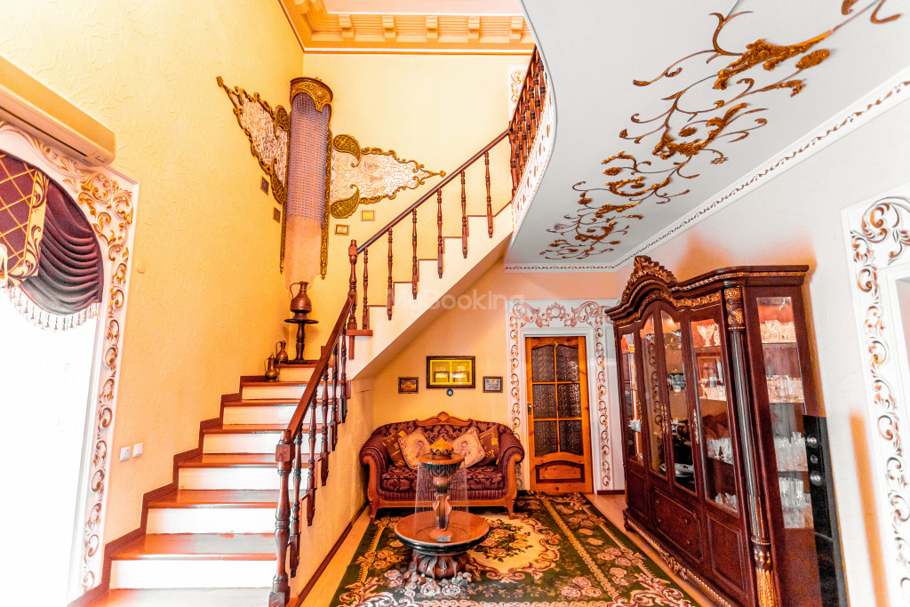 The Olmos Hotel