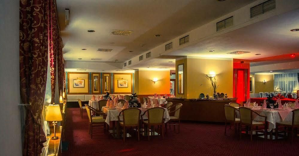 Shodlik Palace Hotel