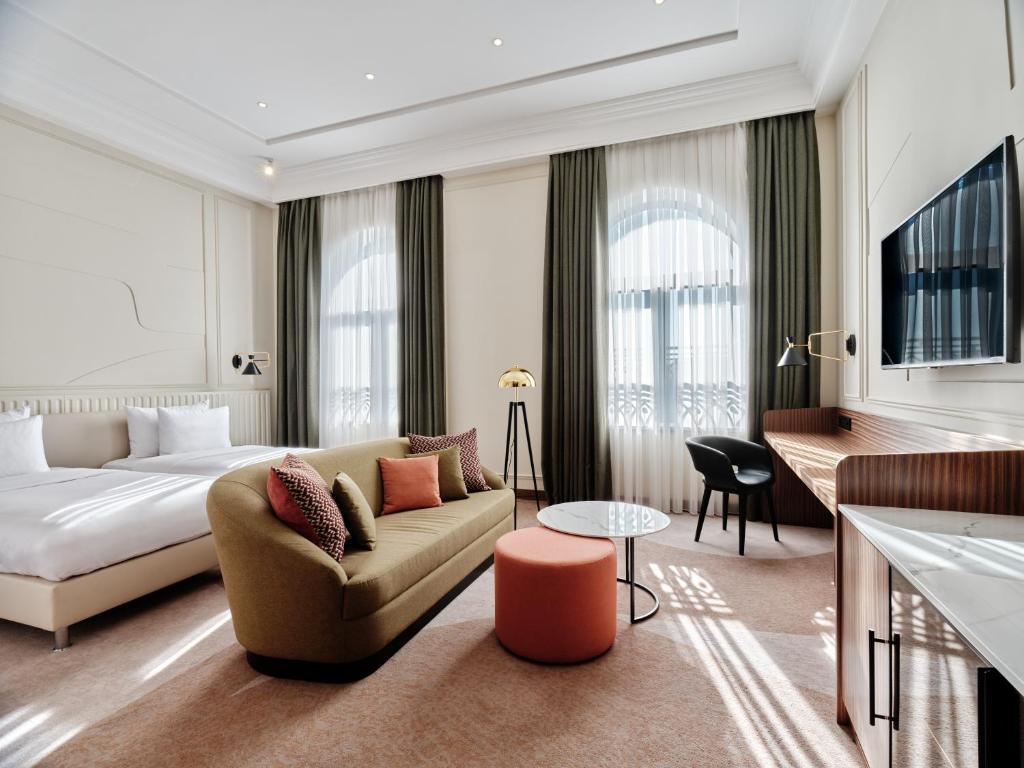 Hotel Crowne Plaza Tashkent, an IHG Hotel
