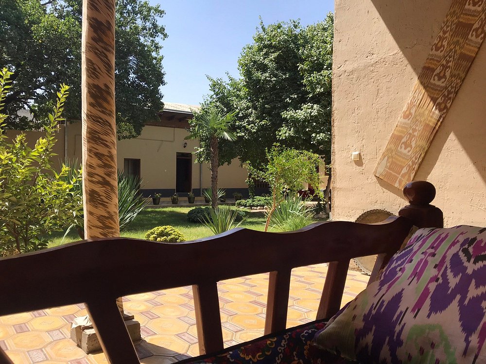 Guest House Ikathouse
