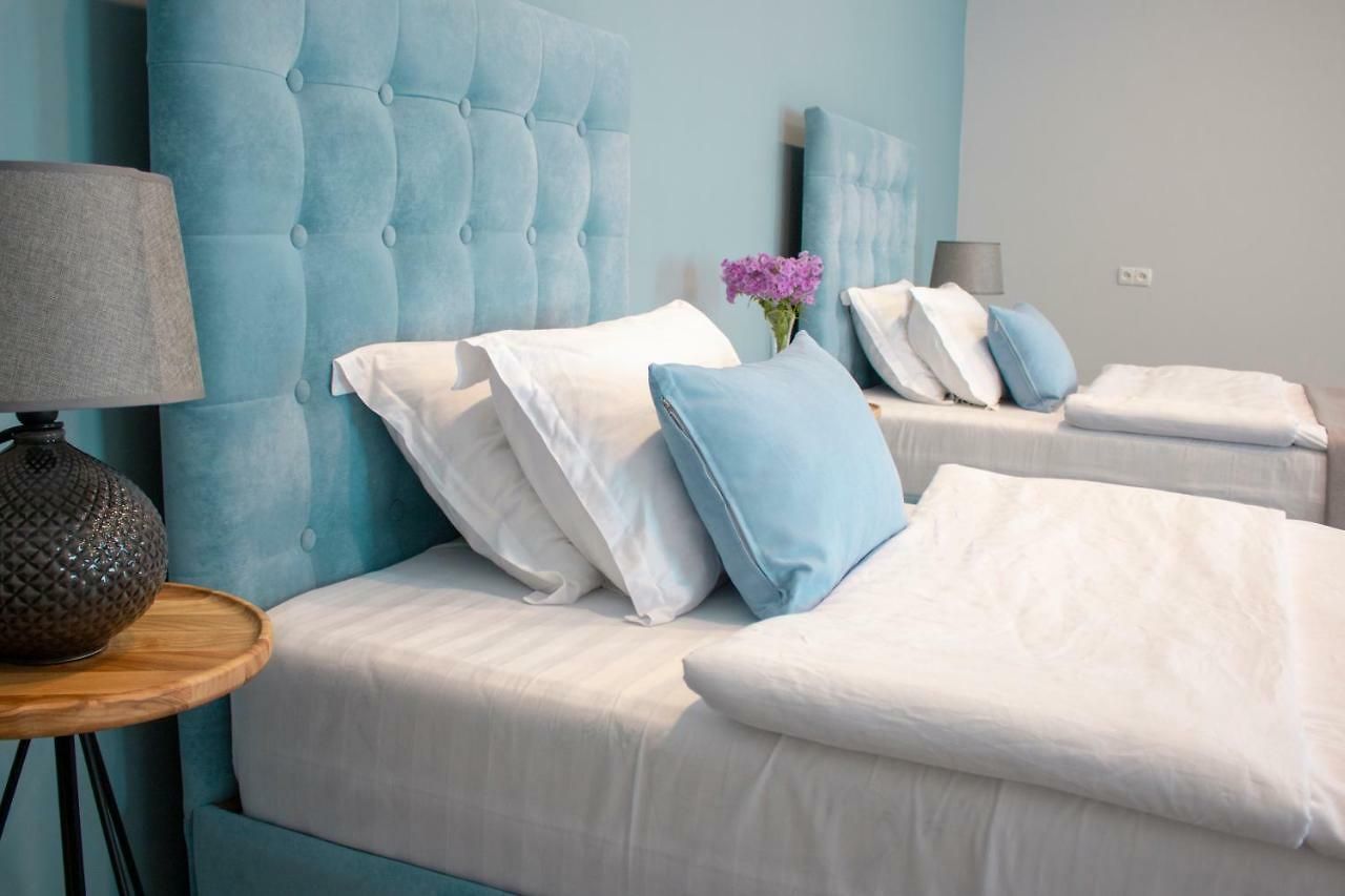 Falcon Boutique Hotel