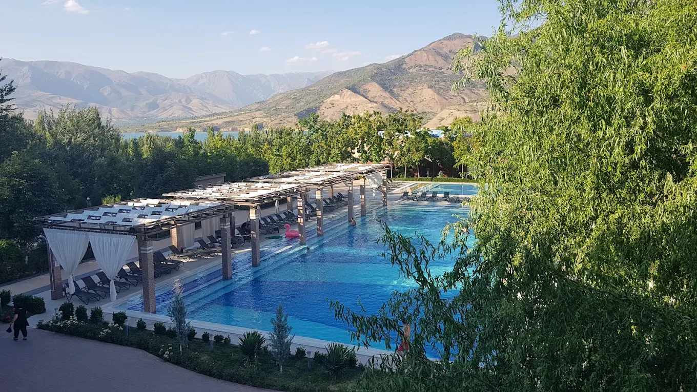 Charos Family Resort