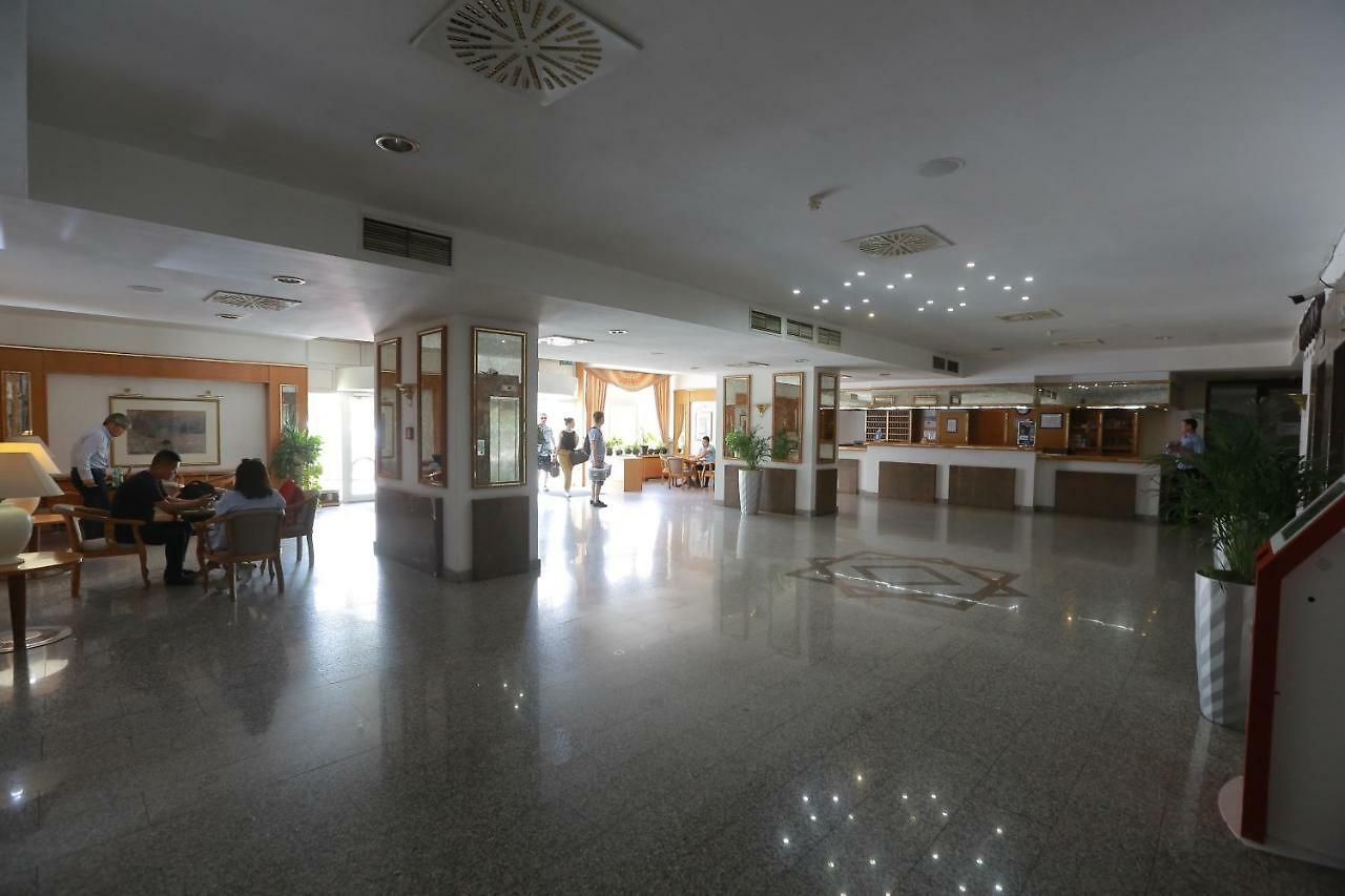Shodlik Palace Hotel